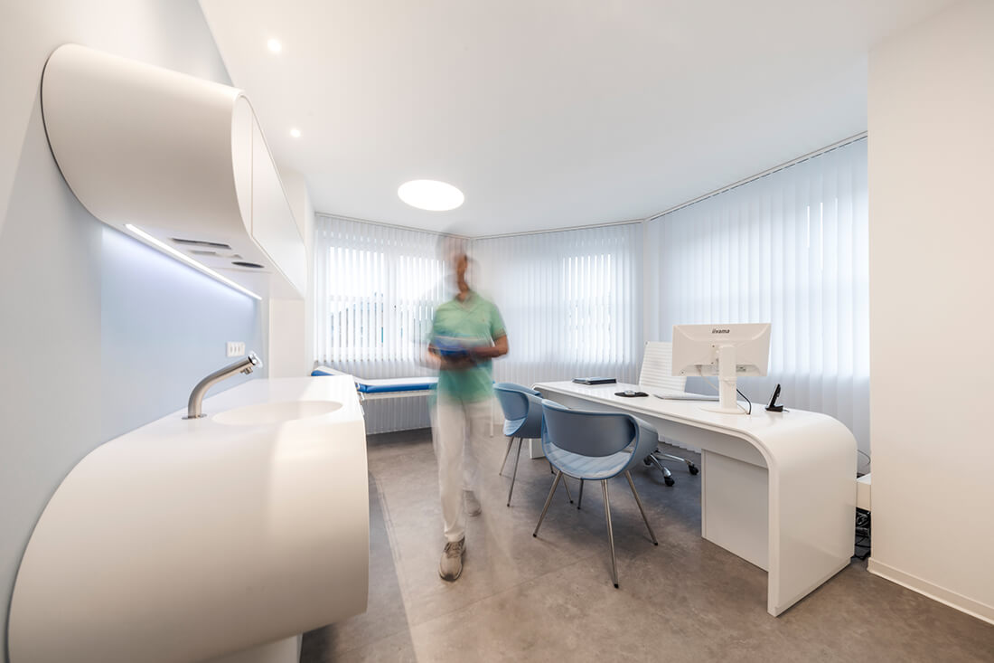 Hausärzte Glessen - Mirza - Behandlungszimmer in der Praxis